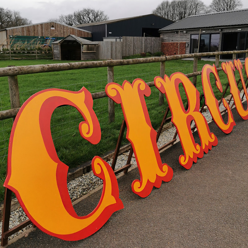 FOR SALE CIRCUS 4ft Freestanding Wooden Letters 3